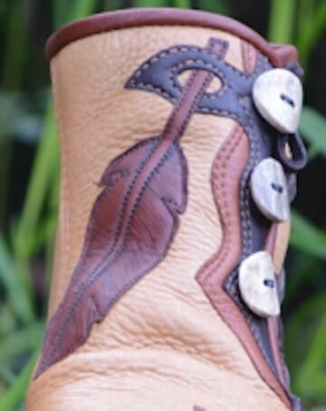 Reverend Lo's Feather Moccasins - Image 4